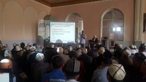 Ош облусунда ажылык сапарга баруучу 1500дөн ашуун жарандарды окутуу иштери жүрүп жатат Ош облусунда ажылык сапарга баруучу 1500дөн ашуун жарандарды окутуу иштери жүрүп жатат