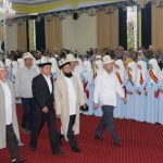 Азирети Муфтий "Козу кызы Бурмакан" аялдар окуу борборундагы бүтүрүүчүлөргө диплом тапшырды