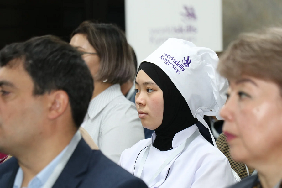 WorldSkills Kyrgyzstan Улуттук чемпионатында Абу Ханифа медресесинин студенти башкы байгени жеңип алды
